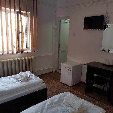 Piete Targuri Si Oboare Apartment Fagaras Ngoại thất bức ảnh