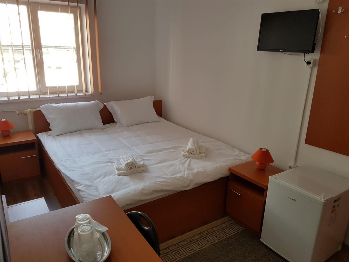 Piete Targuri Si Oboare Apartment Fagaras Ngoại thất bức ảnh