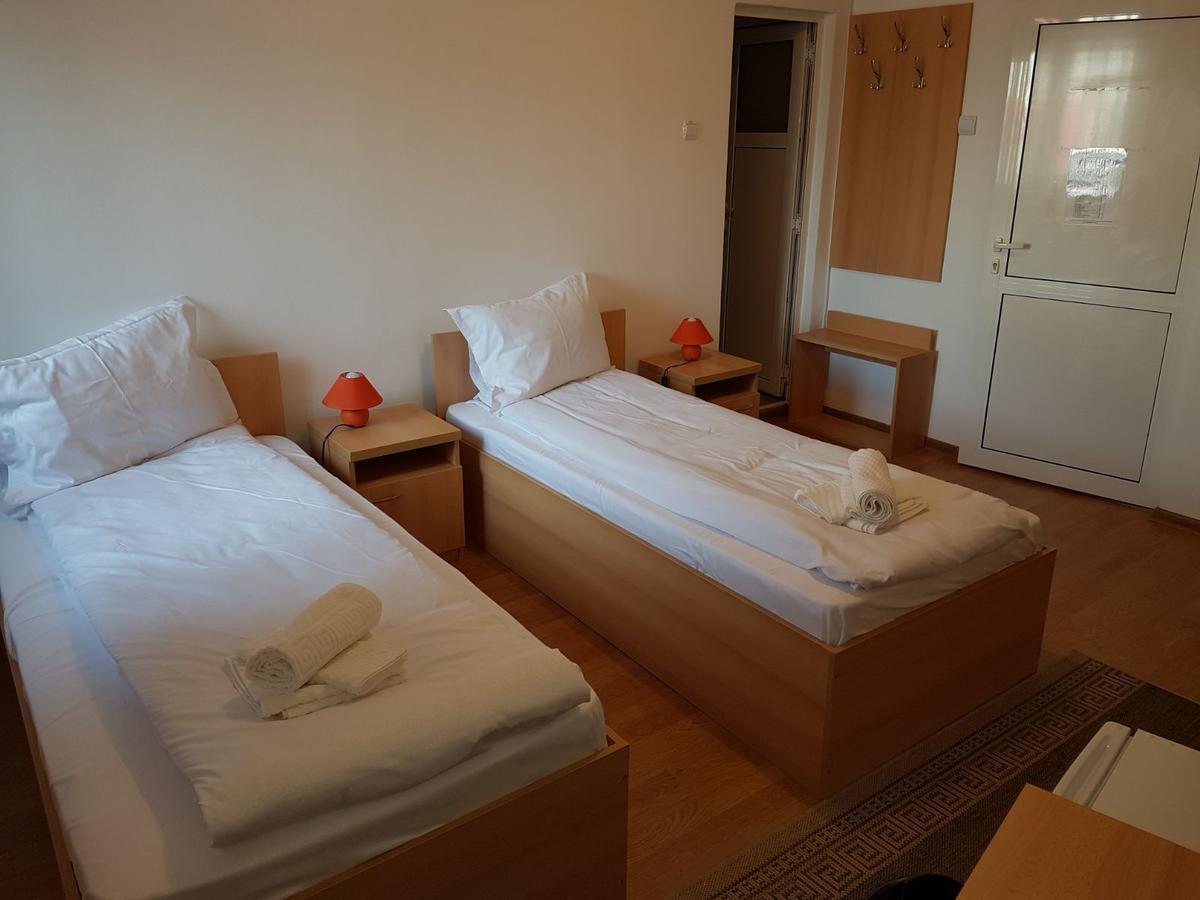 Piete Targuri Si Oboare Apartment Fagaras Ngoại thất bức ảnh