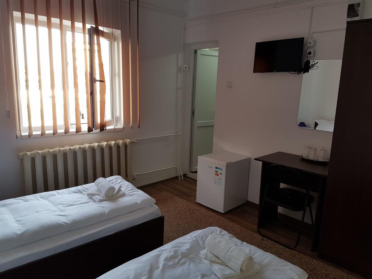 Piete Targuri Si Oboare Apartment Fagaras Ngoại thất bức ảnh